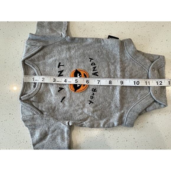 Infant One-Piece‎ Bodysuit from Old Navy Gray 0-3 Months NEW - Picture 7 of 8